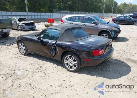 2004 Mazda Mx-5 Miata Cloth from USA, damaged, VIN JM1NB353940404103